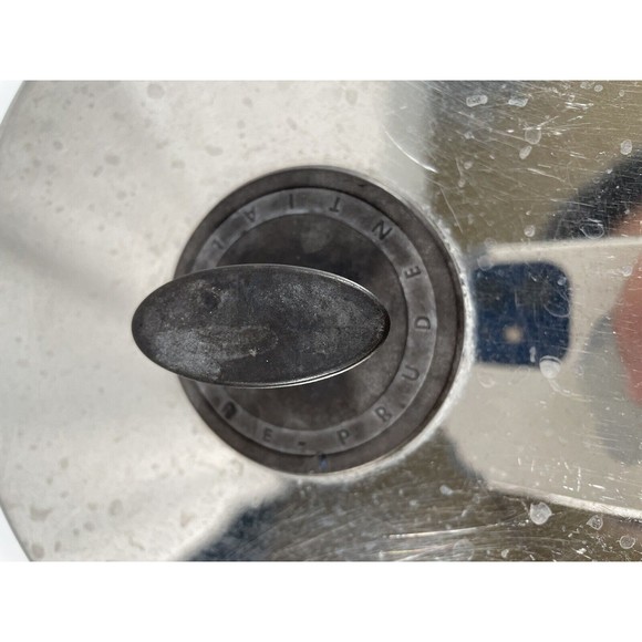 Vintage Prudential Ware 9" Stainless Steel skillet / saute Pan with lid - Picture 4 of 8